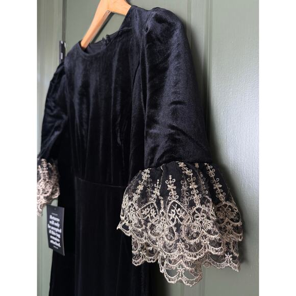 NWT Pomander Place Tuckernuck Black Velvet Lillith Maxi Dress Gold Lace 3XL - Picture 3 of 6